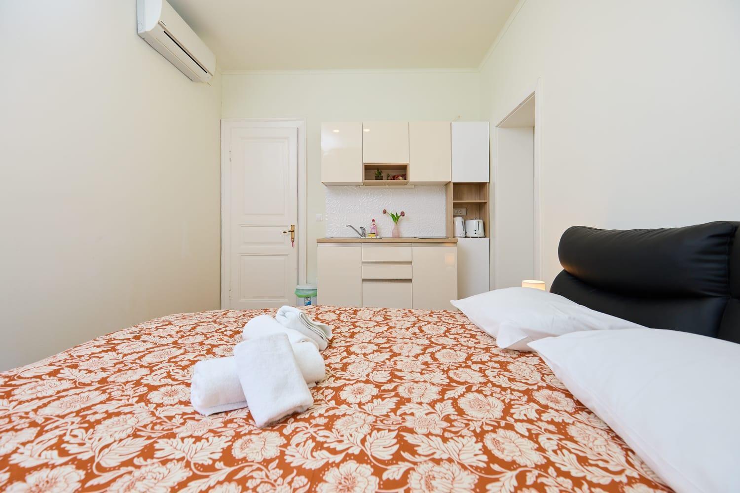Spacious 4 Bedroom Dubrovnik Apartment Exterior photo