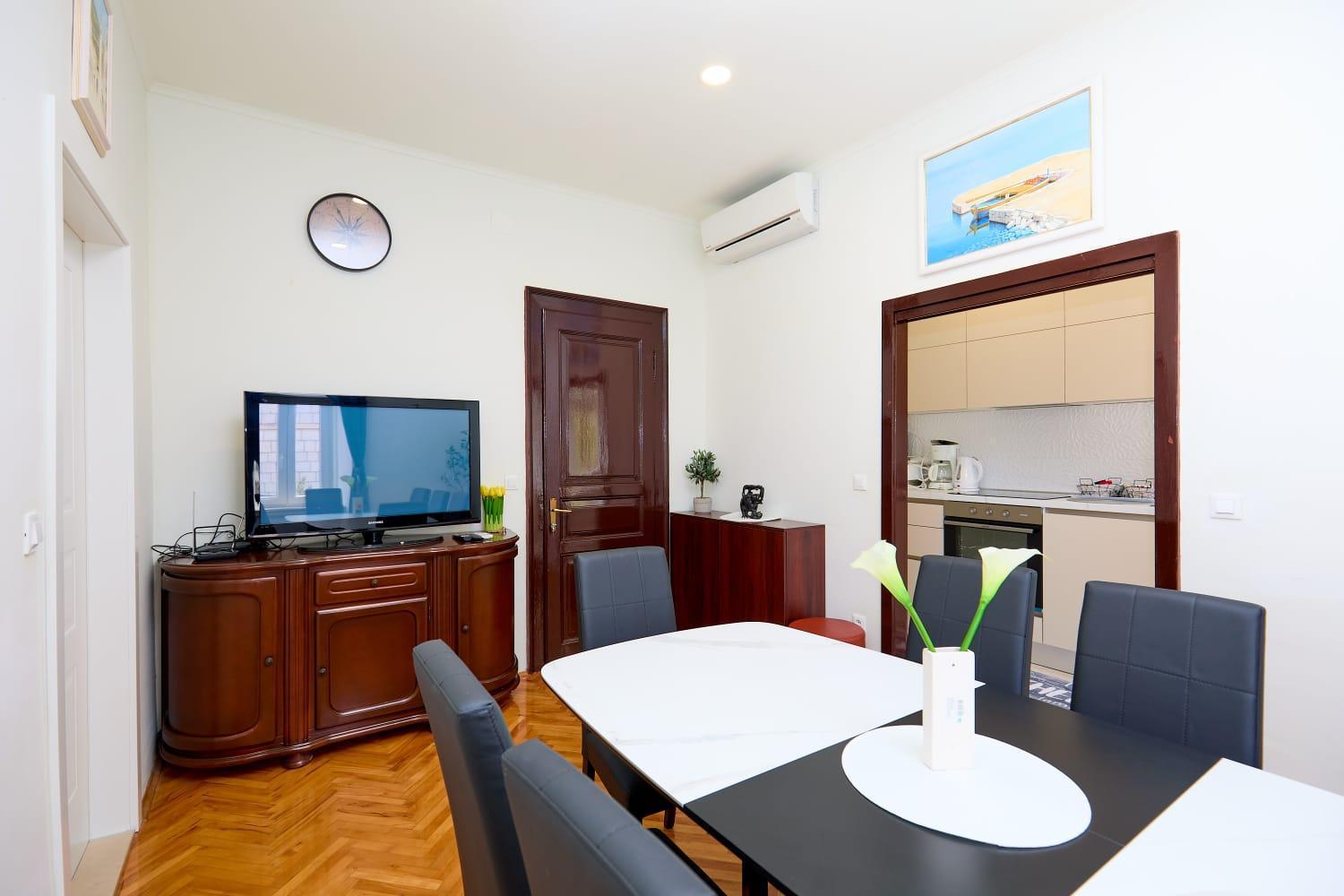 Spacious 4 Bedroom Dubrovnik Apartment Exterior photo